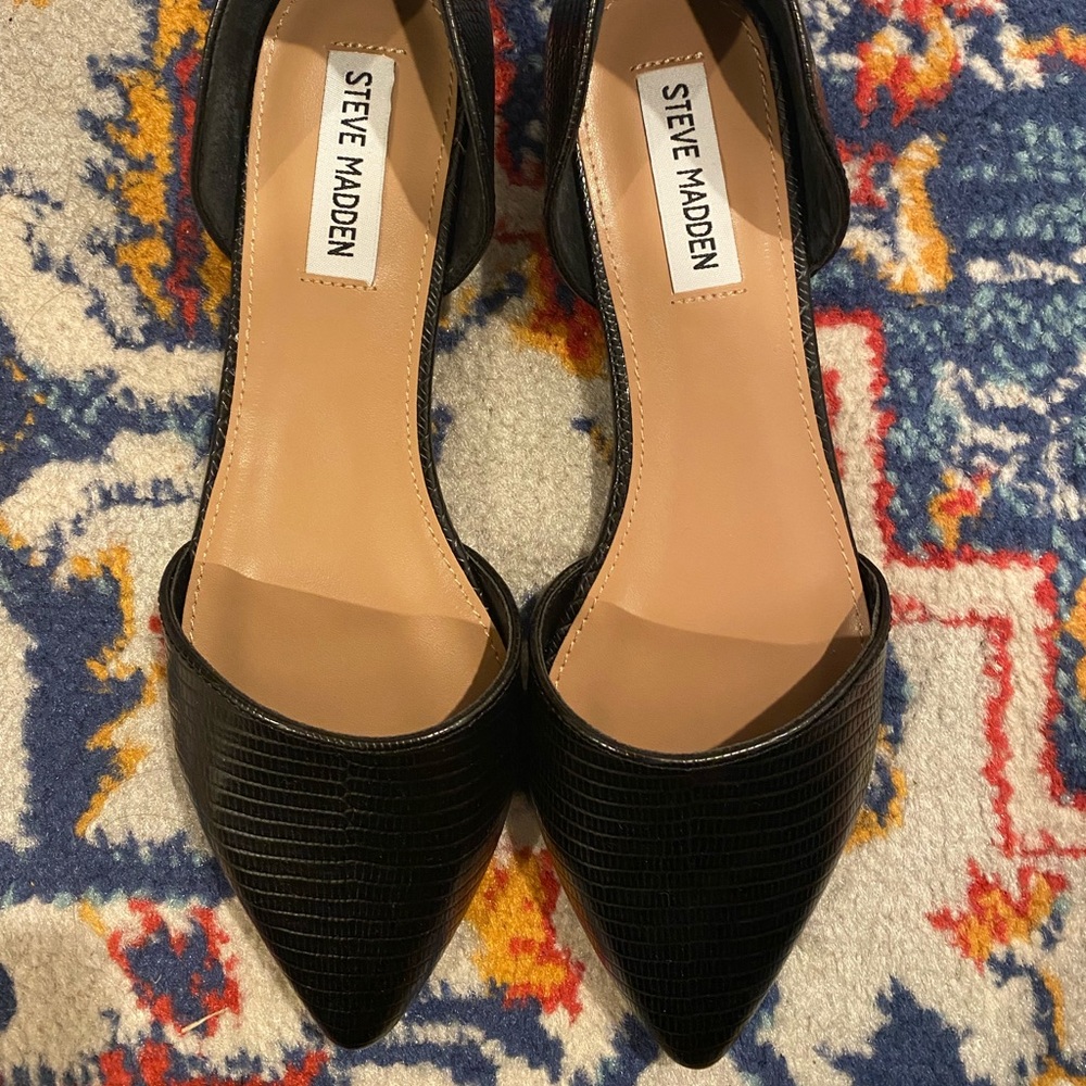 BRAND NEW STEVE MADDEN FLATS